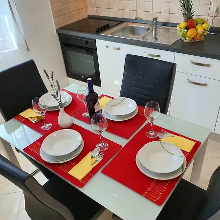 Tihana * Трогір