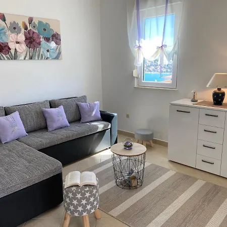 Tihana Appartement *